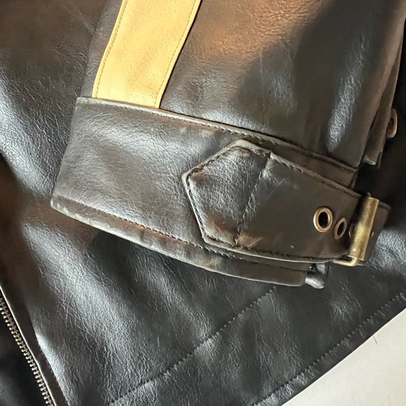 Vintage Leather Jacket - Picture 3 of 4